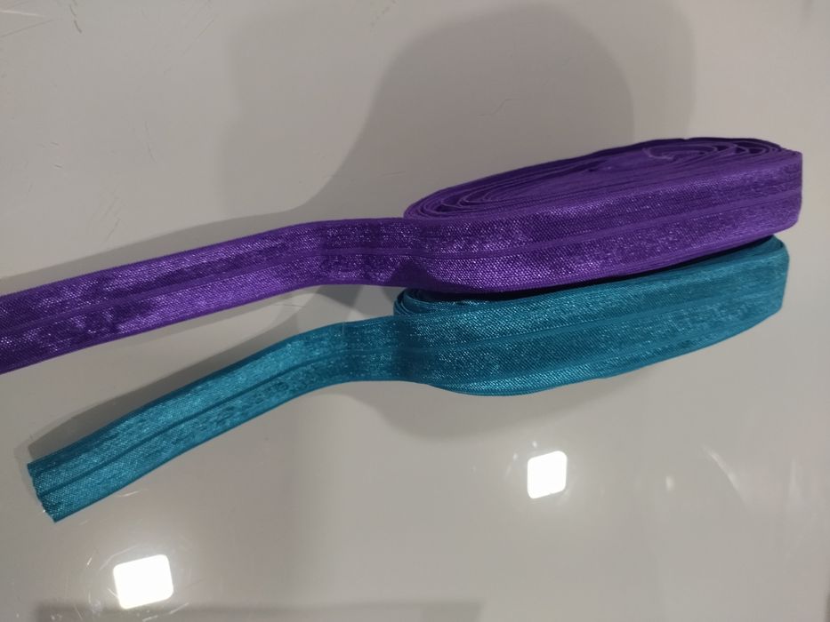 Elástico viés com brilho e vinco