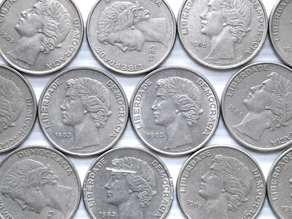 Lote de 13 Moedas 25 Escudos 1983