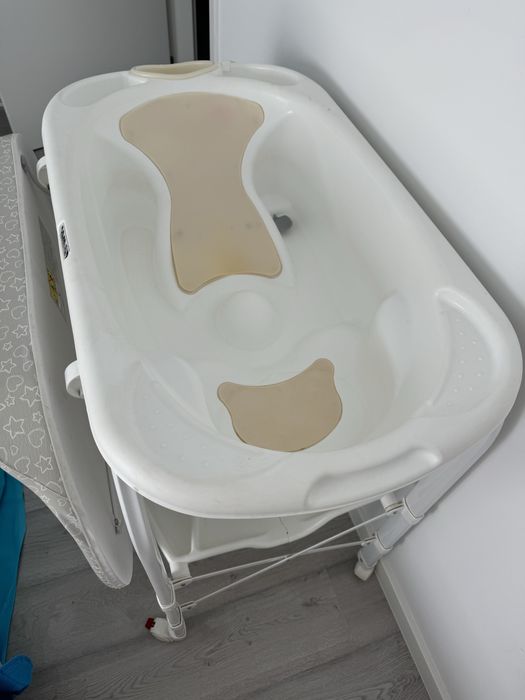 Banheira/Trocador Coelho da CAM