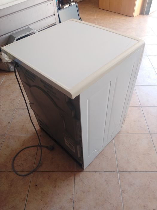Máquina de secar roupa
