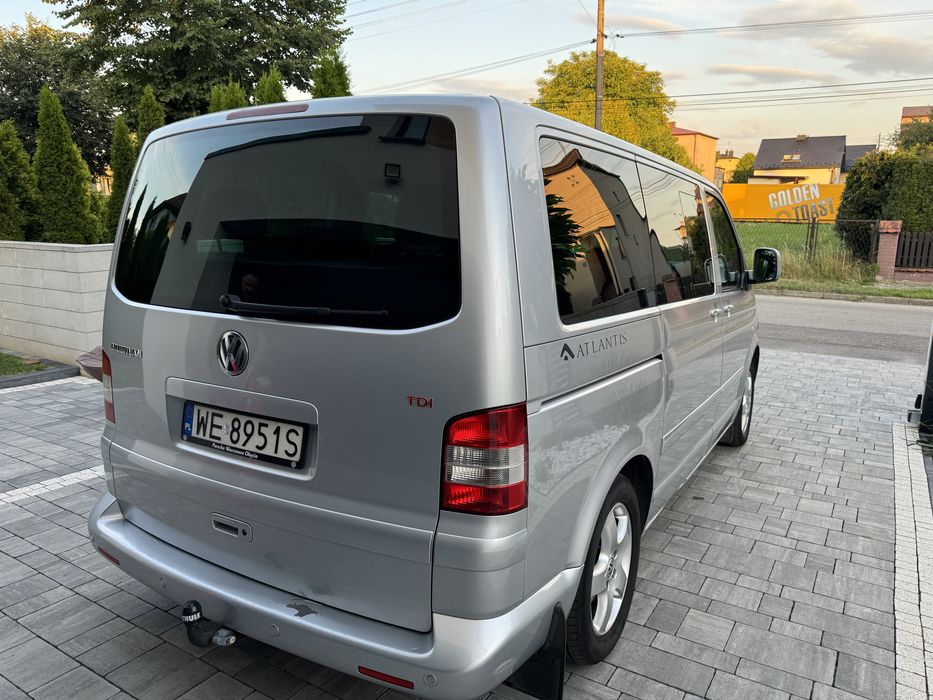 Wynajem Busa Volkswagen Multivan 2.5 Automat Przewóz osób