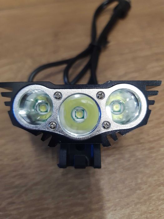 Lampa rowerowa, reflektor Solarstorm X3 Zestaw
