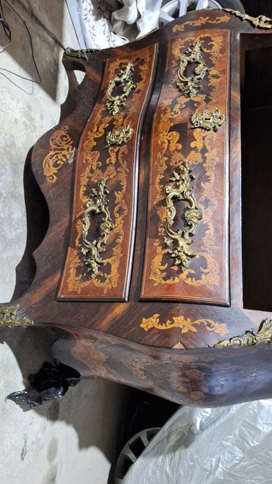 Comoda, estilo Rococó, década de 1900