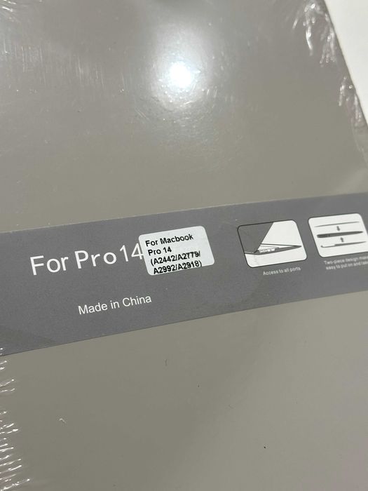 Новий Чохол на MacBook Pro 14 A2442 A2779