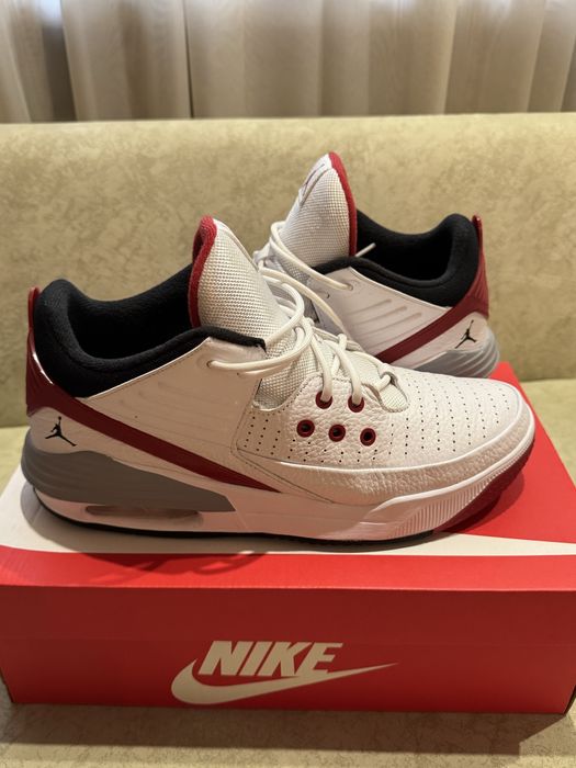 JORDAN max aura 5 оригинал