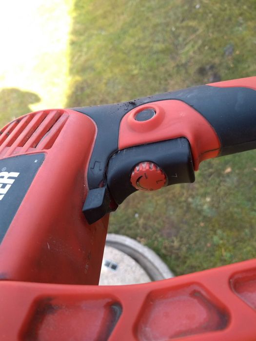 9Młotowiertarka Black & Decker KD975