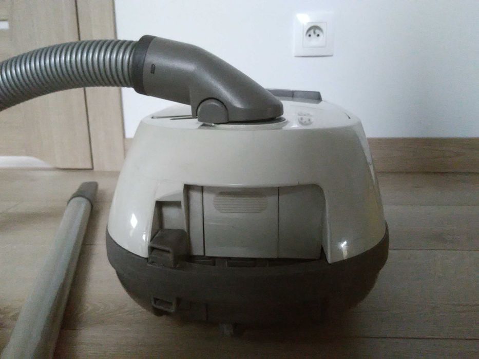 odkurzacz workowy firmy MIELE air clean Made in Germany 250 - 1100 W