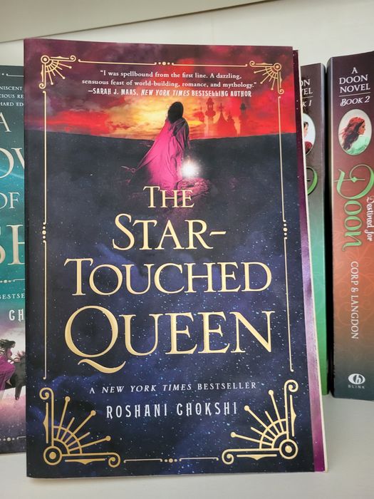 Trilogia de The Star-touched Queen de Roshani Chokshi