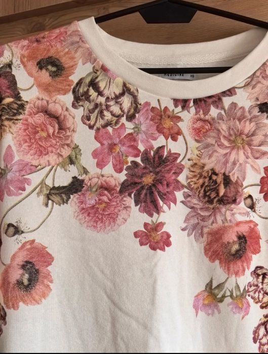 Bluza z kwiatami