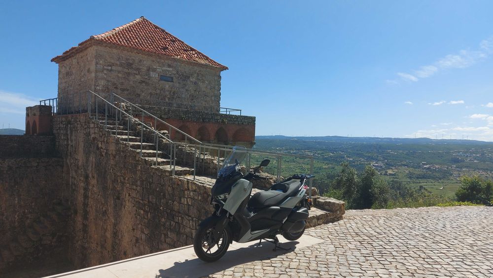 Yamaha XMAX 300 TECH MAX + 2026