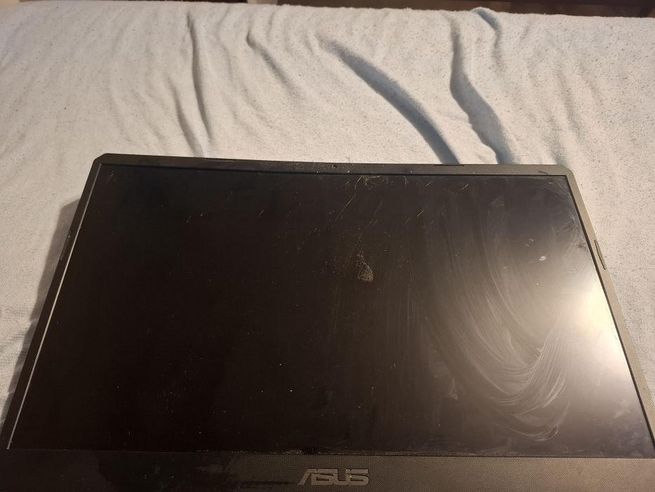 Uszkodzony laptop asus gaming tuf