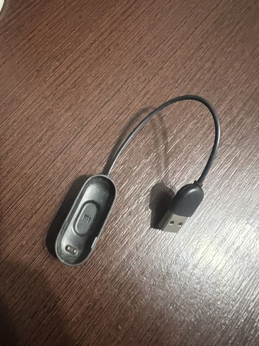 Фітнес браслет Xiaomi mi band.