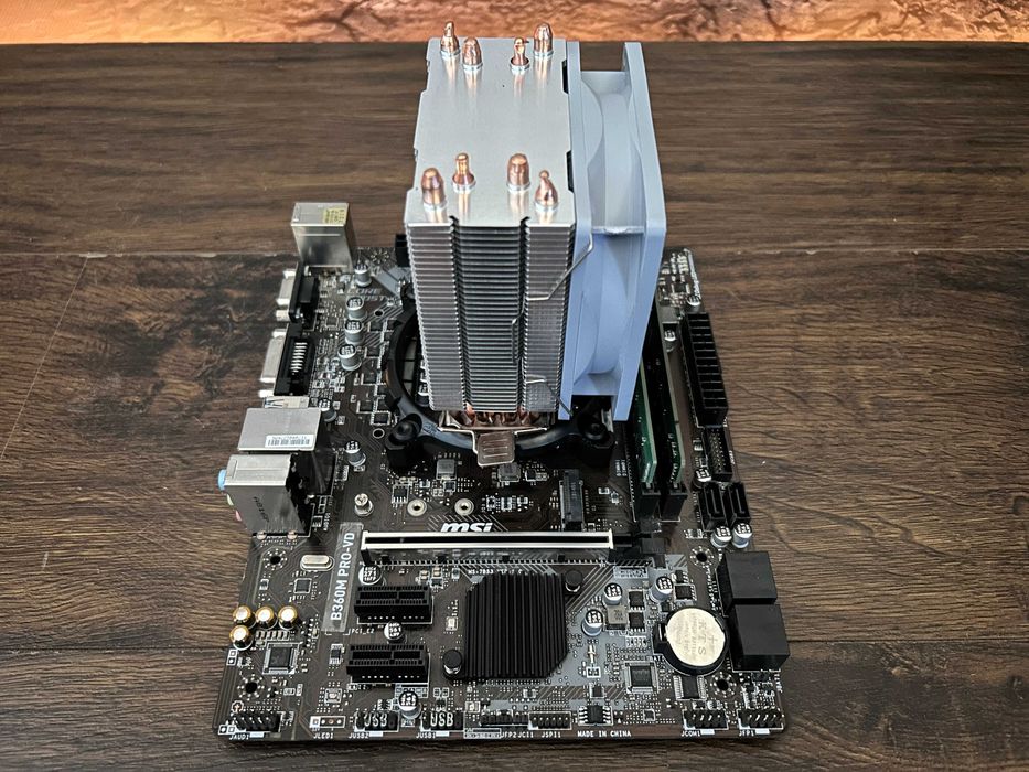 Бесплатная доставка Игровой комплект i7-9700/16GB DDR4 3200 Гарантия