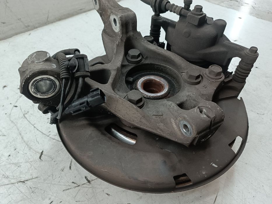 Manga de eixo frente esquerda - OPEL ASTRA J Caixa/Hatchback (P10) | 09 - 15
