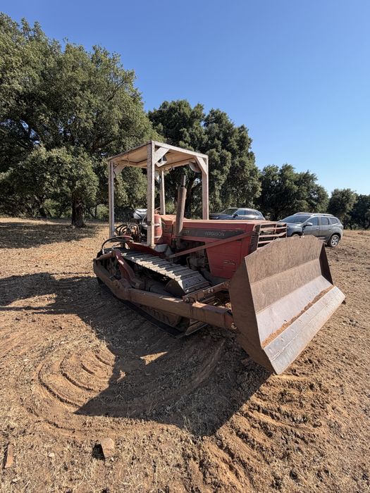 Tractor de rastos Bulldozer Massey Ferguson 174C