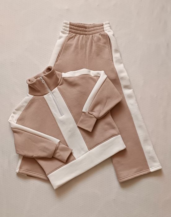 Теплий дитячий костюм на флісі прямі штани для дівчинки колір пудра
