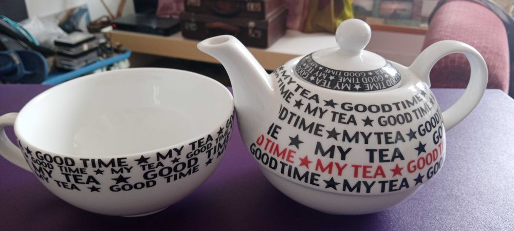 Bule de Louça, Novo, com Chávena My Tea/Good Time (microondas)