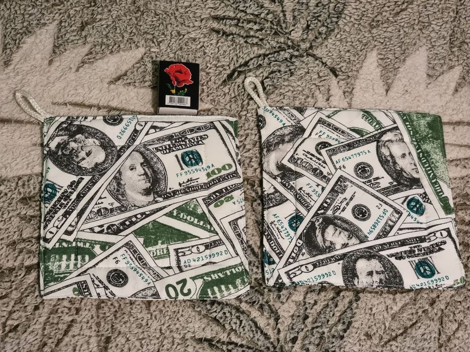 Прихватки кухонные "Доллары"