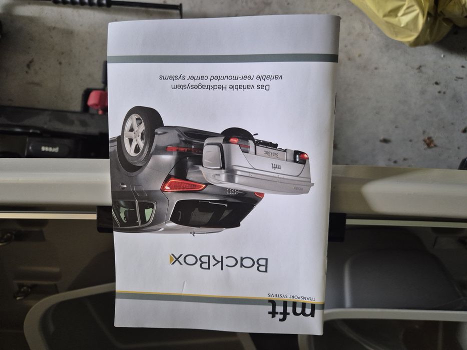 Kufer na hak MFT BackBox Silver + platforma BackCarrier + adaptery