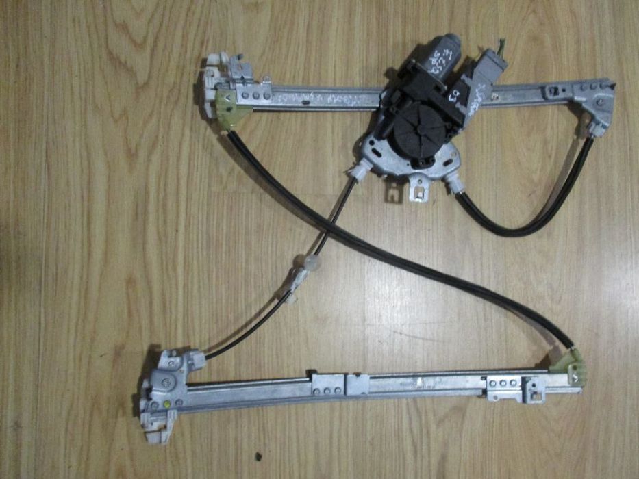 Elevador vidro Citroen Xsara Confort frente esquerdo 2000 a 2006