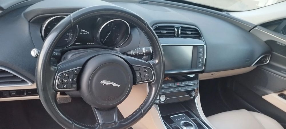 Jaguar XE 2.0 D Portfolio AWD Aut.
