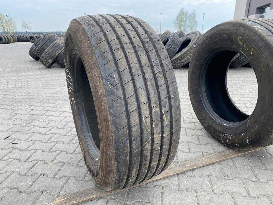 Opona ciężarowa używana naczepowa 385/55R22.5 DUNLOP SP247 / 11-12mm