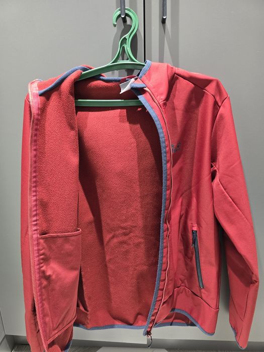 Продам мужская флисовая куртка Jack Wolfskin