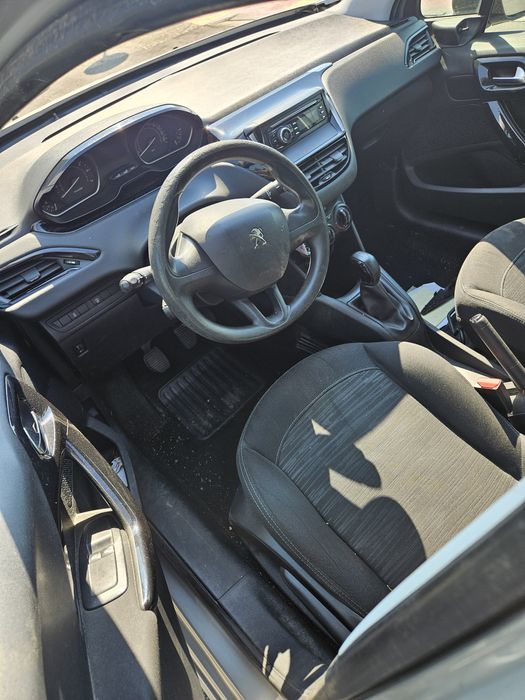 Peugeot 208 1.2 VTi de 2017 para peças