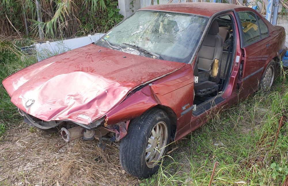 Bmw 318is, E36. Peças.