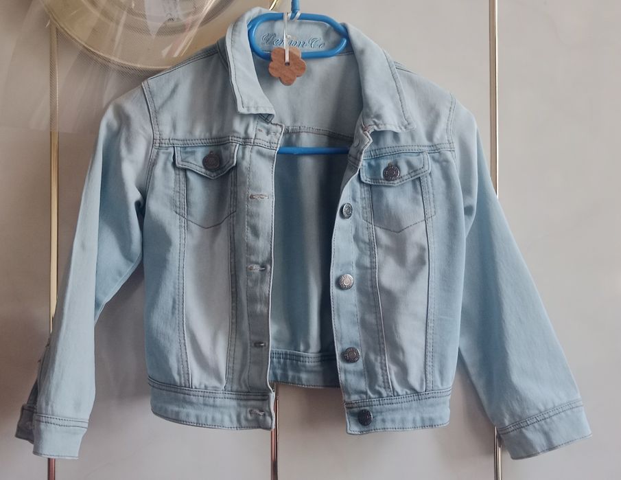 Kurtka, katana jeansowa. Denim Co.  6-7 lat, rozm. 122