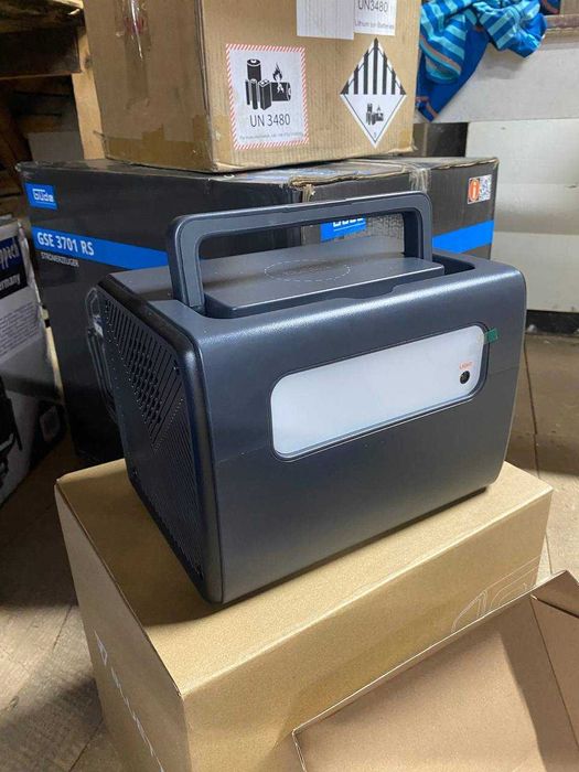 Портативна зарядна станція Bluetti EB55 700W 537Wh