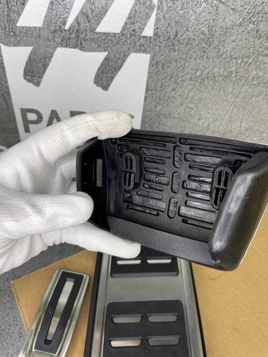Накладки на педалі Audi Q5 FY / SQ5 / 80 A 80B1 864 777 B