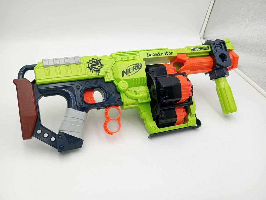 Wyrzutnia Nerf Zombie Strike Doominator (Duży magazynek)