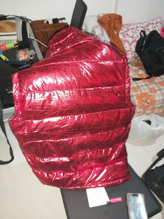 Colete moncler vermelho