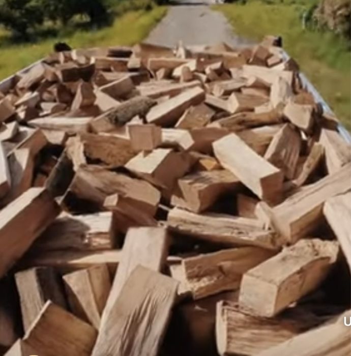 Drewno opalowe łupane liściaste sezonowane