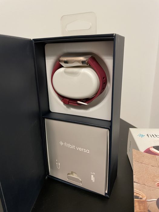 Smartwatch Fitbit Versa Special Edition Red Wine S-L