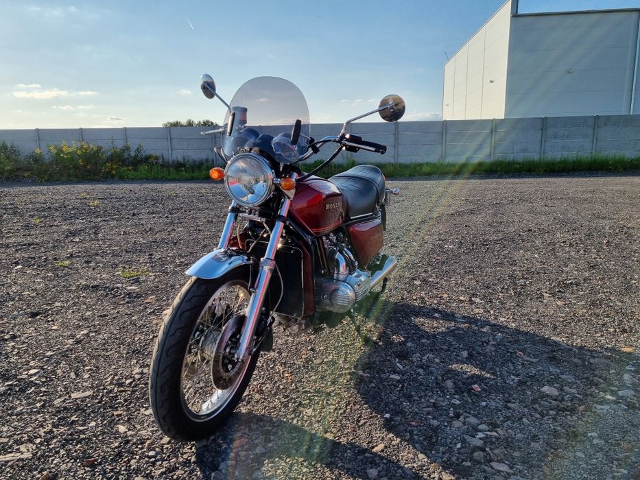 Honda goldwing GL1000 76