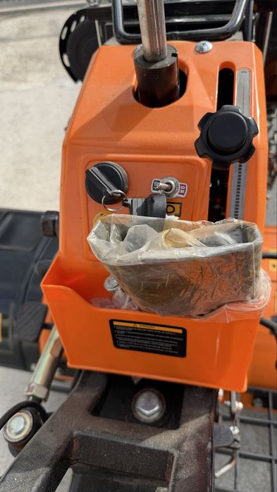 Mini Trator / Motocultivador KAWA 11hp