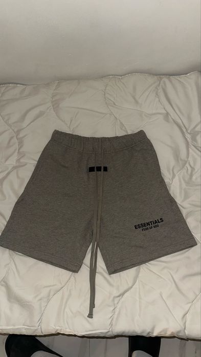 Essentials short
