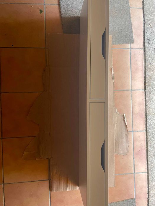 Estante Aparadora com gavetas IKEA