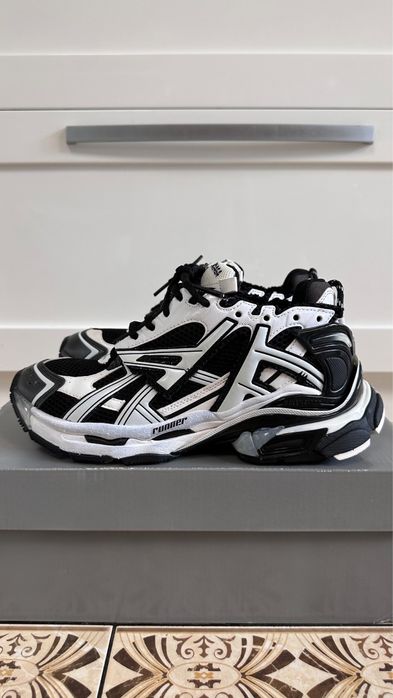 Balenciaga Runner