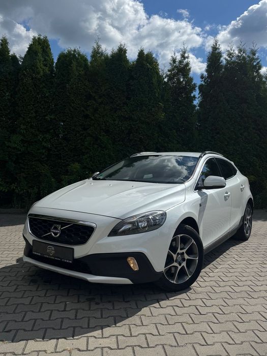 Volvo V40 Cross Country Ocean Race Kamera Navi Skóra