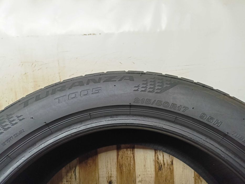 Bridgestone Turanza T005 215/50/17 23R. 95H 2x6,1mm 2x5,7mm (4531)