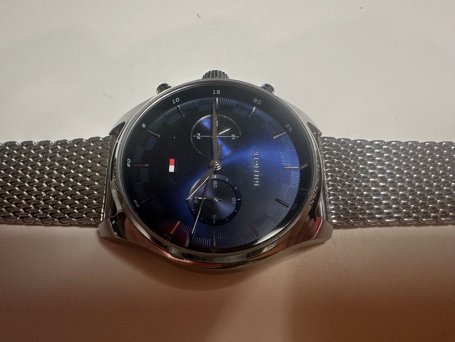 Colecção de relógios Tommy Hilfiger – Vários modelos, alguns novos