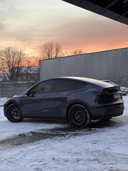 Tesla MY без ДТП