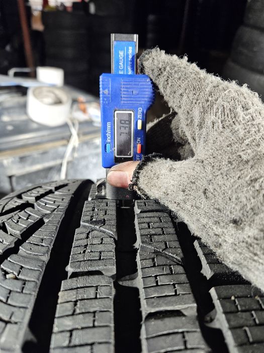 Pirelli 215/45 r17 Sottozero Winter 210 Serie II /// 7,4mm!!!