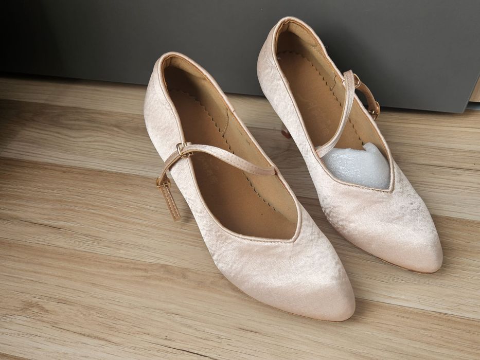 Damskie buty do tańca towarzyskiego satynowe różowe złoto rozmiar 40