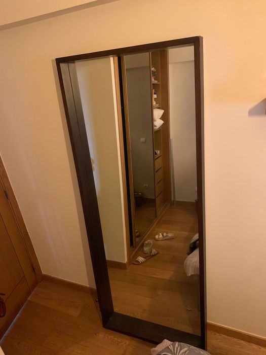 Espelho de madeira maciça