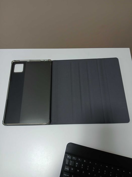 Etui z klawiaturą HOTWAV Pad 8