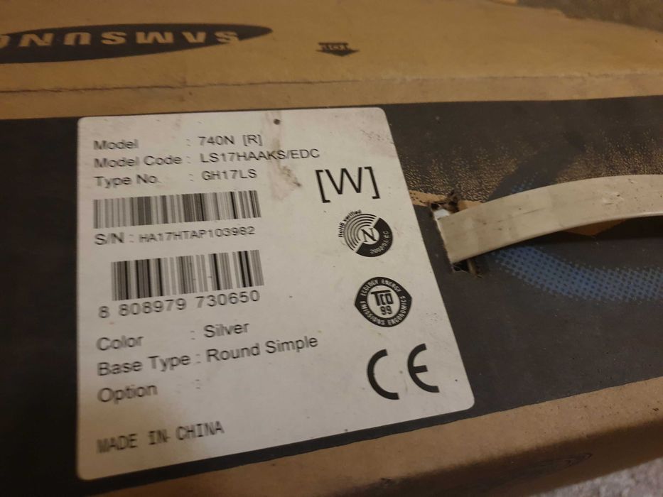 Monitor Samsung SyncMaster 740N.